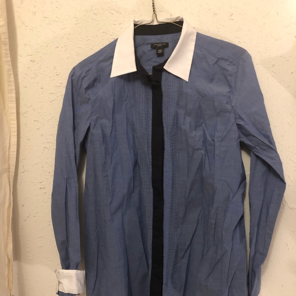 Woman’s Blouse